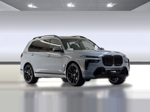 New 2026 BMW X7 xDrive40i w/ Executive Package image 7
