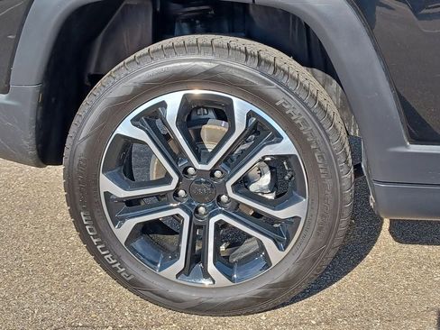 Used 2022 Jeep Compass Limited AWD/4WD image 5
