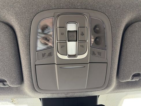 Used 2019 Hyundai Santa Fe Limited image 42