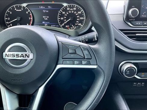 Used 2020 Nissan Altima 2.5 S FWD image 12