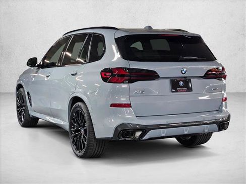 New 2026 BMW X5 xDrive40i w/ M Sport Package AWD/4WD image 7
