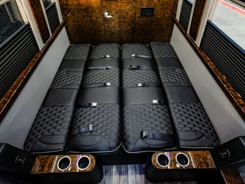 Used 2023 Mercedes-Benz Sprinter 3500 image 86