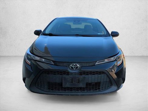 Used 2022 Toyota Corolla L image 2