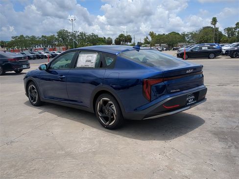 New 2025 Kia K4 EX image 6