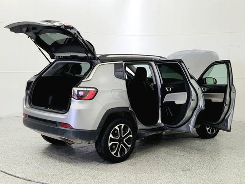 Used 2022 Jeep Compass Limited image 12