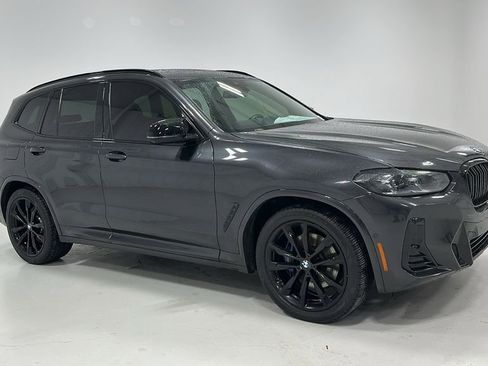 Used 2023 BMW X3 M40i w/ Premium Package image 9