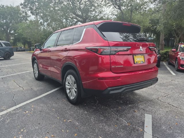 Used 2025 Mitsubishi Outlander ES FWD image 7