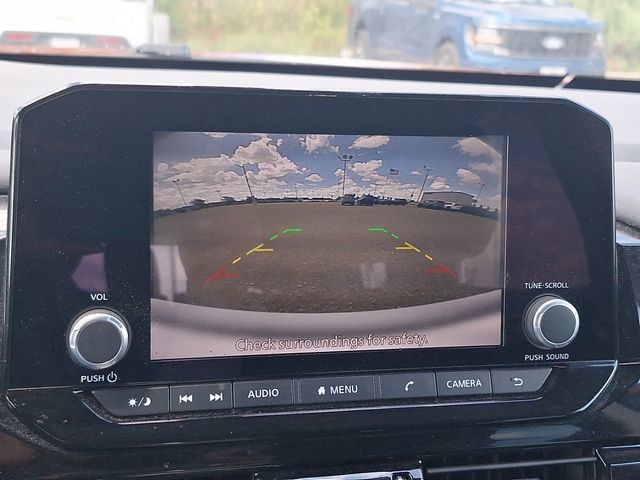 Certified 2024 Nissan Pathfinder SV FWD image 14