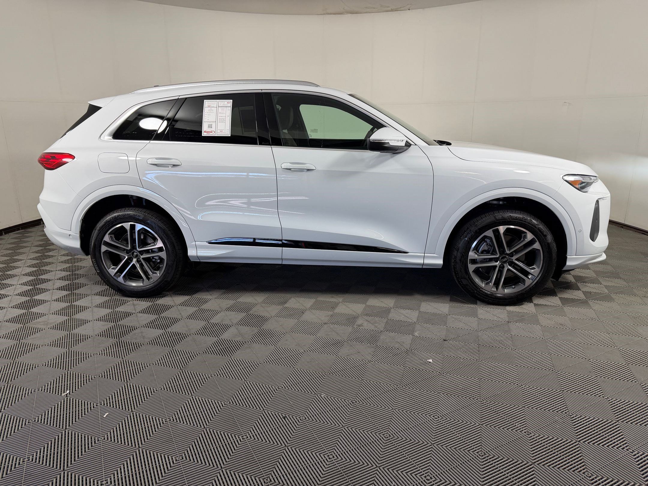 New 2026 Audi Q5 Premium AWD/4WD image 8