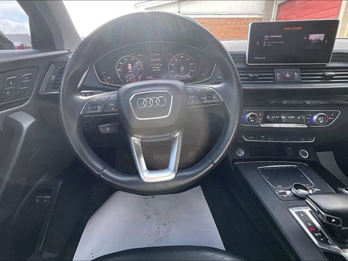 Used 2020 Audi Q5 e Premium w/ Convenience Package image 5