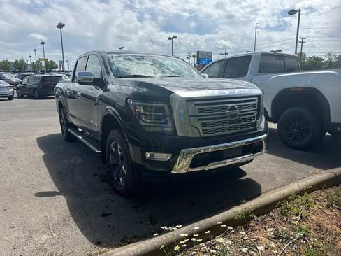 Used 2023 Nissan Titan Platinum Reserve w/ Moonroof Package image 2