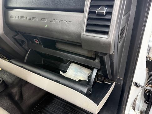 Used 2019 Ford F250 XL w/ Power Equipment Group image 26