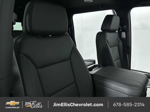 New 2026 Chevrolet Suburban LT w/ Comfort Package image 55