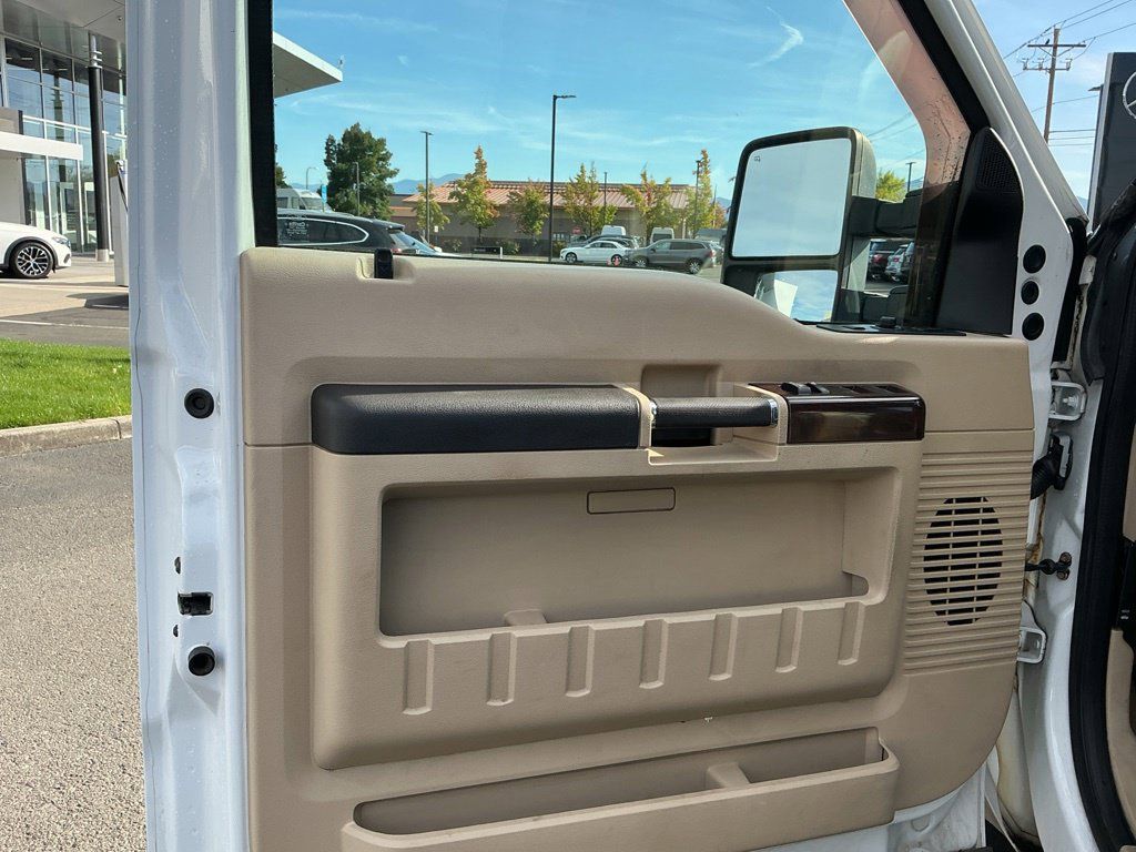 Used 2008 Ford F350 Lariat AWD/4WD image 11