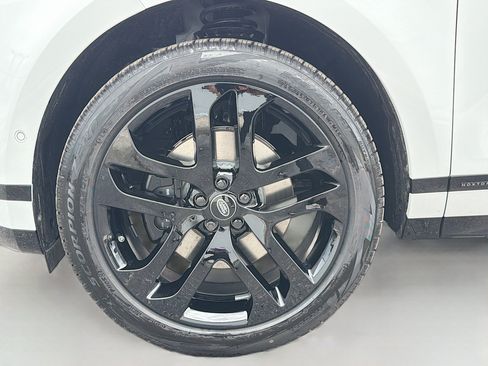 New 2026 Land Rover Range Rover Evoque Hoxton AWD/4WD image 41