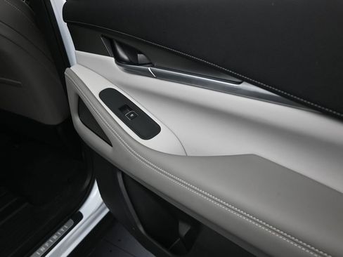 Used 2026 INFINITI QX60 Pure w/ Cargo Package image 23