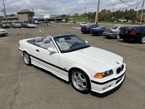 Used 1998 BMW M3 Convertible image 2