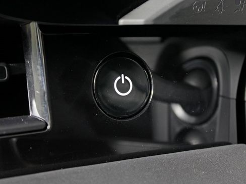 Used 2023 Porsche Taycan GTS image 21