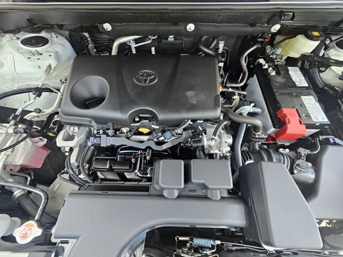 Certified 2025 Toyota RAV4 XLE FWD image 23
