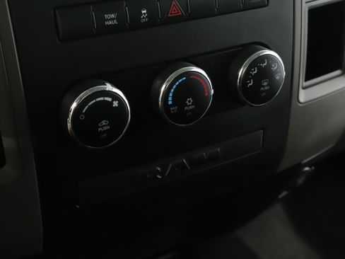 Used 2012 RAM 2500 ST w/ Chrome Appearance Group AWD/4WD image 14