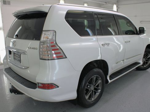 Used 2017 Lexus GX 460 Premium image 30