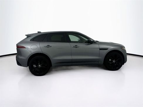 New 2025 Jaguar F-PACE R-Dynamic S image 4