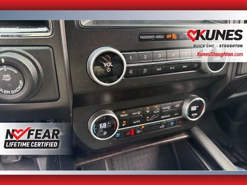 Used 2021 Ford Expedition Max Limited image 34