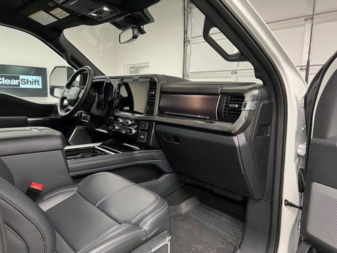 Used 2026 Ford F350 Platinum w/ Tremor Off-Road Package AWD/4WD image 56