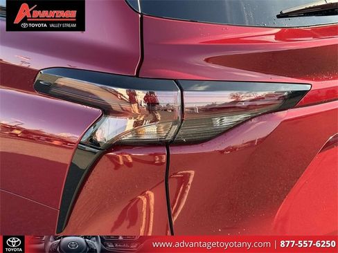 Used 2025 Toyota Sienna XLE image 14