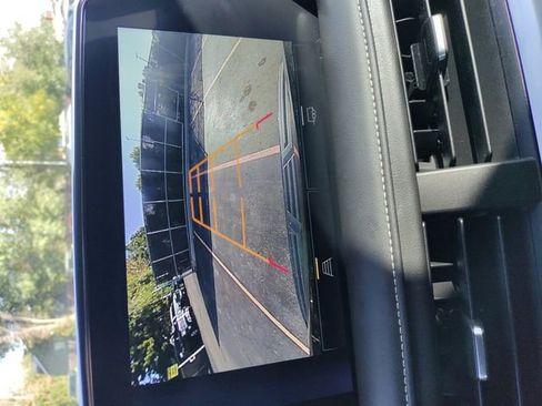 Used 2023 Chevrolet Tahoe Premier image 18