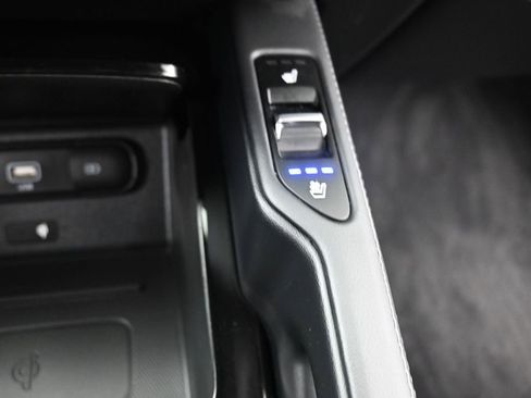 Used 2022 Kia Telluride SX w/ SX Prestige Package AWD/4WD image 19