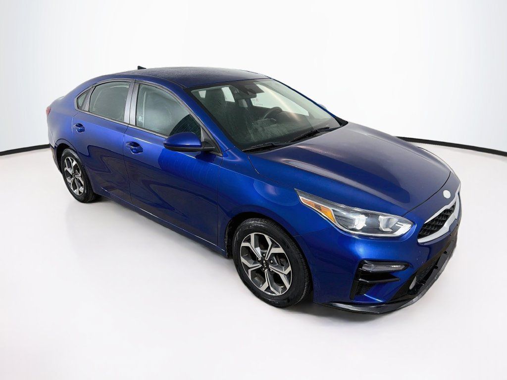 Used 2019 Kia Forte LXS FWD image 3