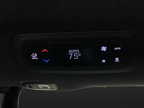 New 2026 Chrysler Pacifica Limited w/ S Appearance Package AWD/4WD image 36