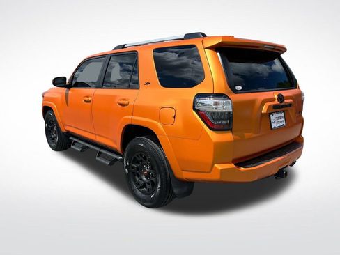 Used 2022 Toyota 4Runner SR5 image 6