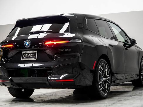 Used 2023 BMW iX M60 w/ Executive Package image 13