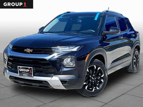 Used 2021 Chevrolet TrailBlazer LT w/ Convenience Package FWD image 1