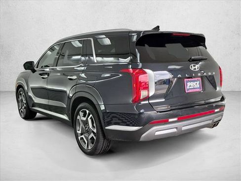 Used 2023 Hyundai Palisade Limited FWD image 8