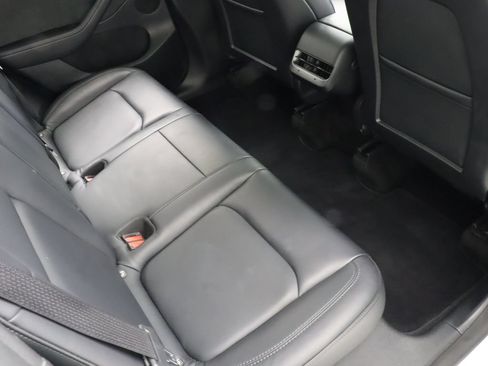 Used 2022 Tesla Model Y Performance AWD/4WD image 31