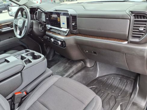 Used 2024 GMC Sierra 1500 Elevation w/ LPO, Elevation Black Package AWD/4WD image 12