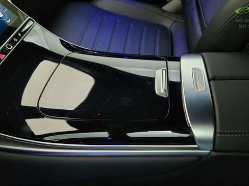 Used 2025 Mercedes-Benz GLC 300 4MATIC image 50