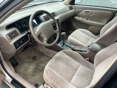 Used 1998 Toyota Camry CE image 8