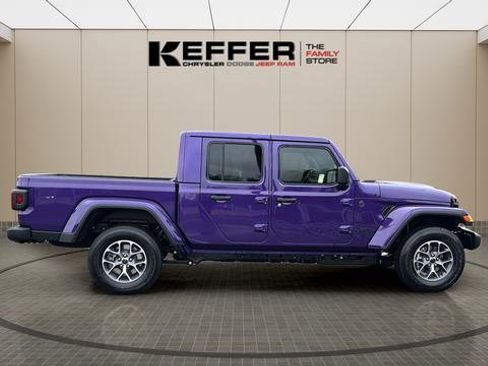 New 2026 Jeep Gladiator Sport image 6