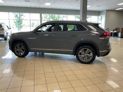 Used 2024 Volkswagen Atlas Cross Sport SEL R-Line AWD/4WD image 4