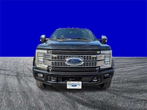 Certified 2018 Ford F450 Platinum w/ Platinum Ultimate Package image 9