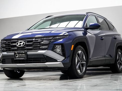 Used 2026 Hyundai Tucson SEL FWD image 9