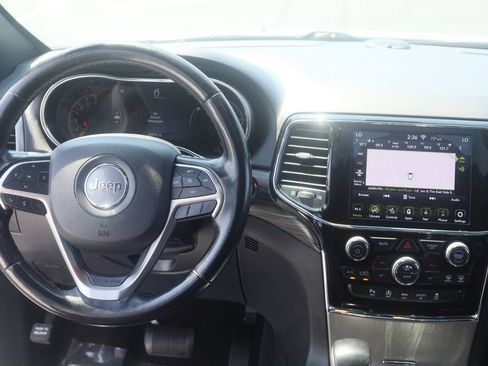 Used 2020 Jeep Grand Cherokee Altitude AWD/4WD image 20