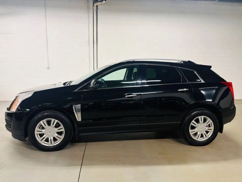 Used 2013 Cadillac SRX Luxury image 5