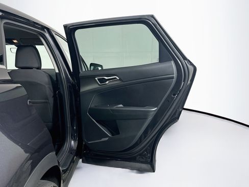 Used 2026 Kia Sportage LX FWD image 27
