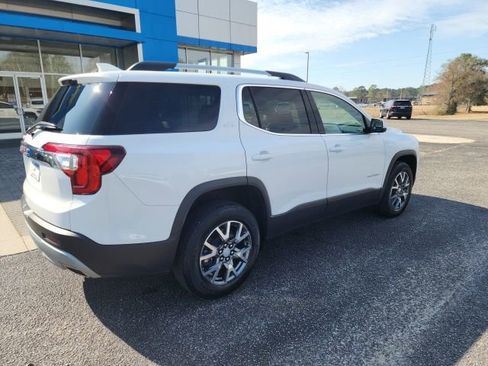 Used 2023 GMC Acadia SLT w/ Technology Package image 7