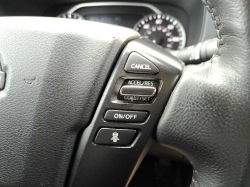 Used 2022 Nissan Frontier SV RWD image 34